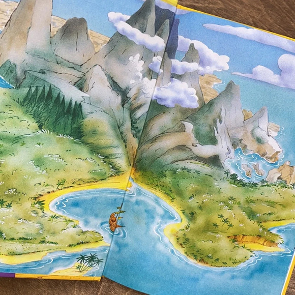 Walt Disney’s Peter Pan first edition hardback book - Picture 3 of 10